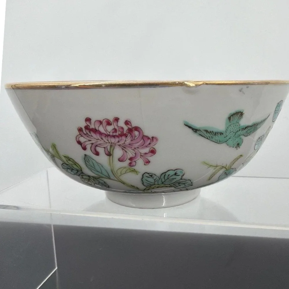 Japanese Porcelain Ware Bowl Decorated Hong Kong Floral‎ Butterfly Gold Rim 7